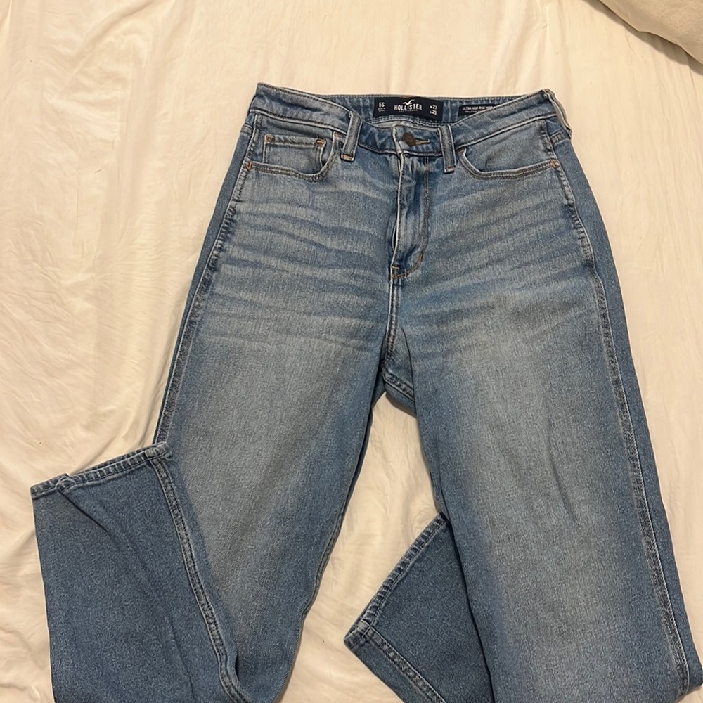 Ultra high rise mom jean - Hollister